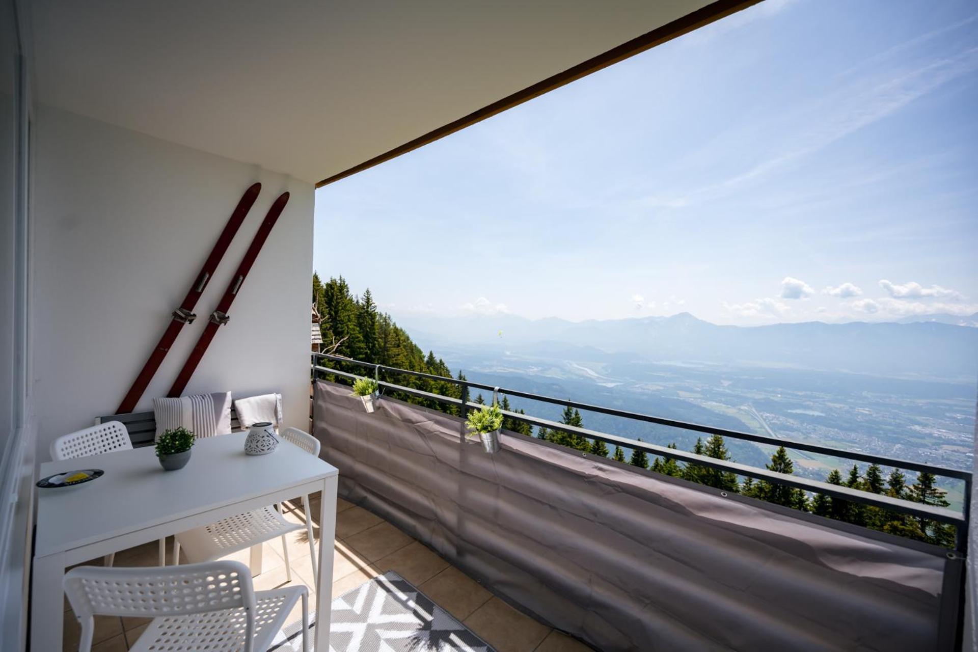 Mooki Mountain & Pool Gerlitzen Apartment Kanzelhohe Eksteriør bilde